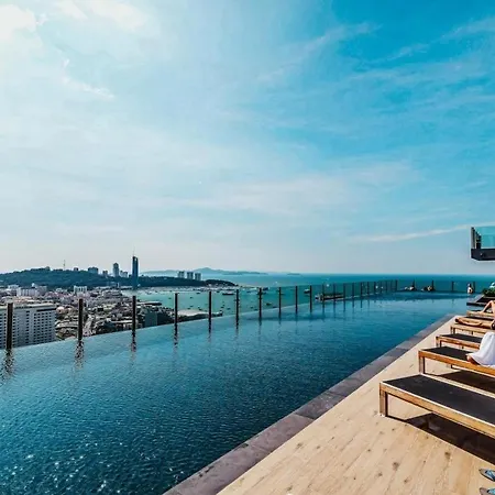 Central Pattaya Condo With A Beautiful View Exterior photo